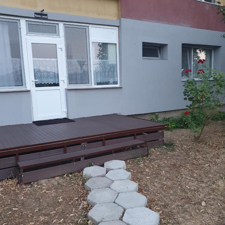 Appartamento Sendy Orşova Esterno foto